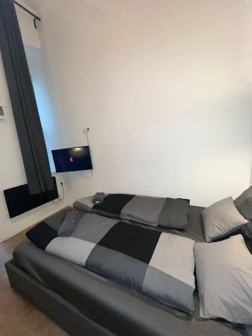 בודפשט Charming Studio In The City Centre מראה חיצוני תמונה