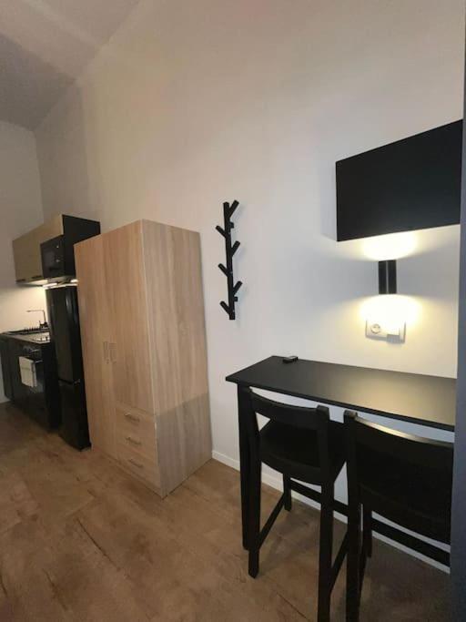 בודפשט Charming Studio In The City Centre מראה חיצוני תמונה