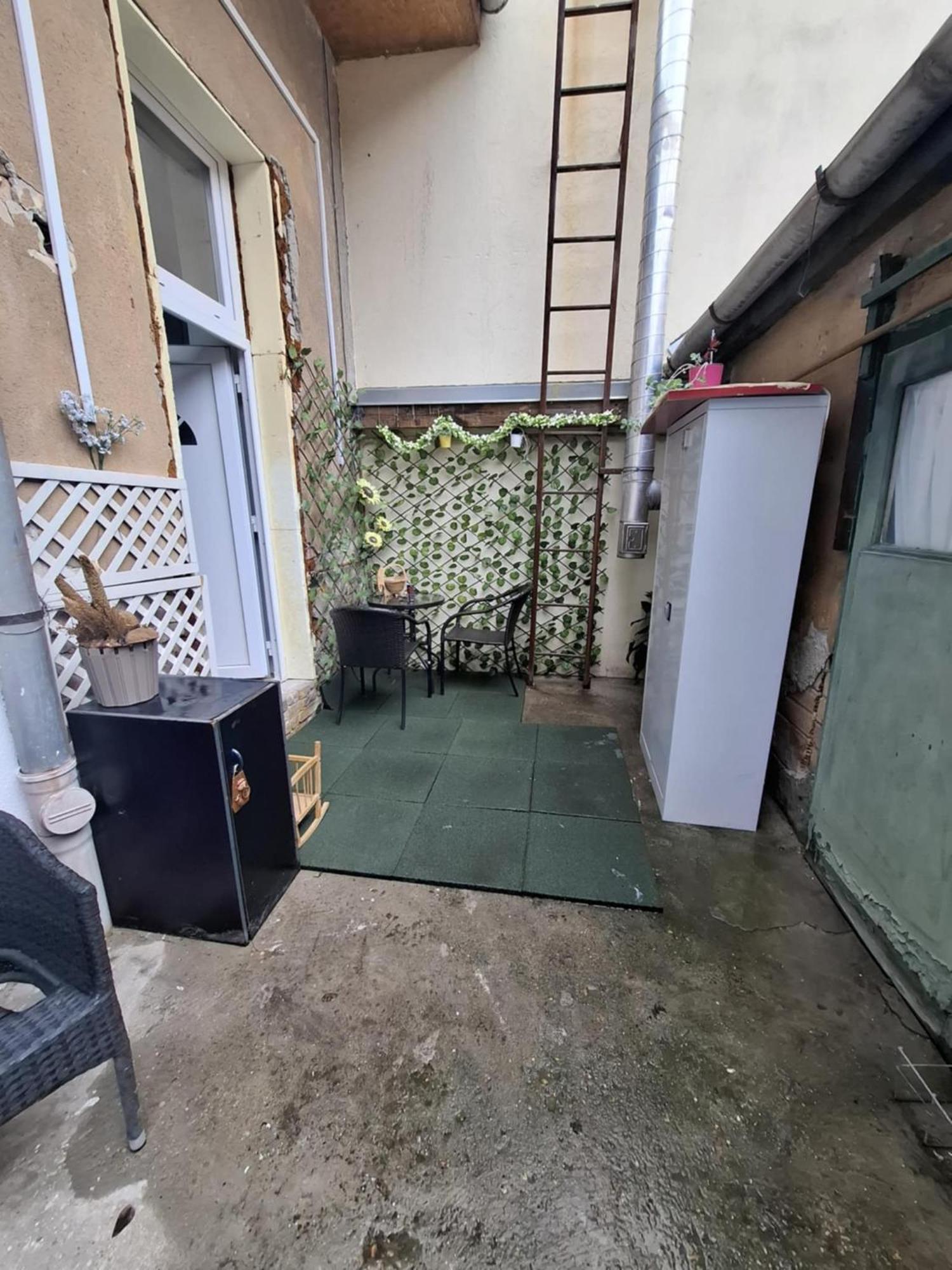 בודפשט Charming Studio In The City Centre מראה חיצוני תמונה