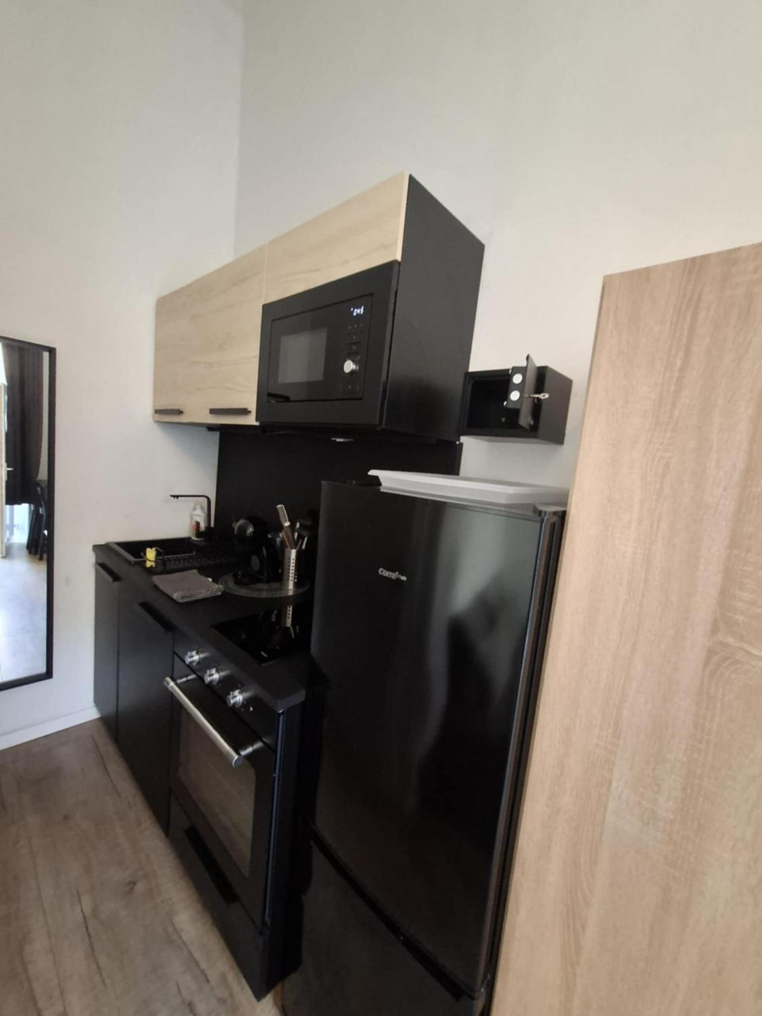 בודפשט Charming Studio In The City Centre מראה חיצוני תמונה